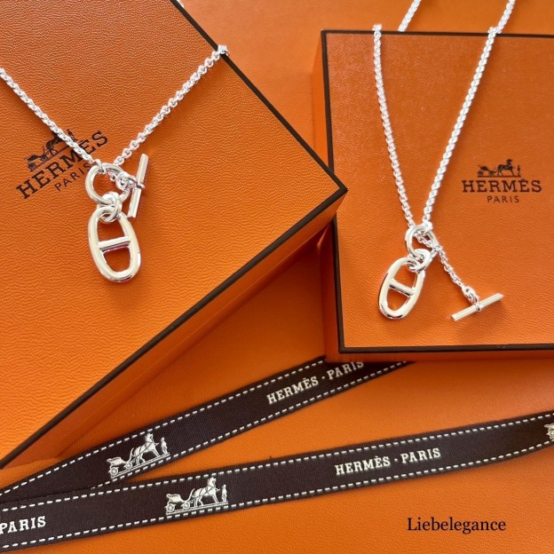 人気不動のデザイン ♪ シェーヌダンクル ♪ ペンダント ジュエリー