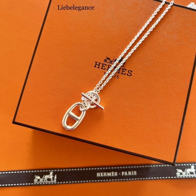 人気不動のデザイン ♪ シェーヌダンクル ♪ ペンダント ジュエリー