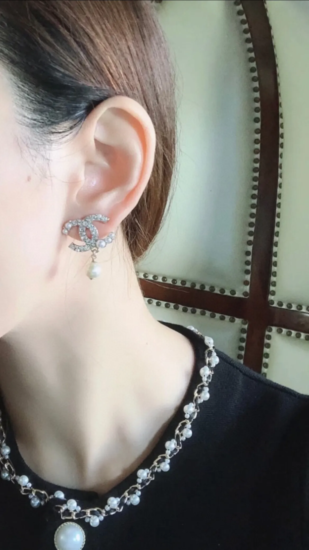 【国内発送/直営店】パールピアス