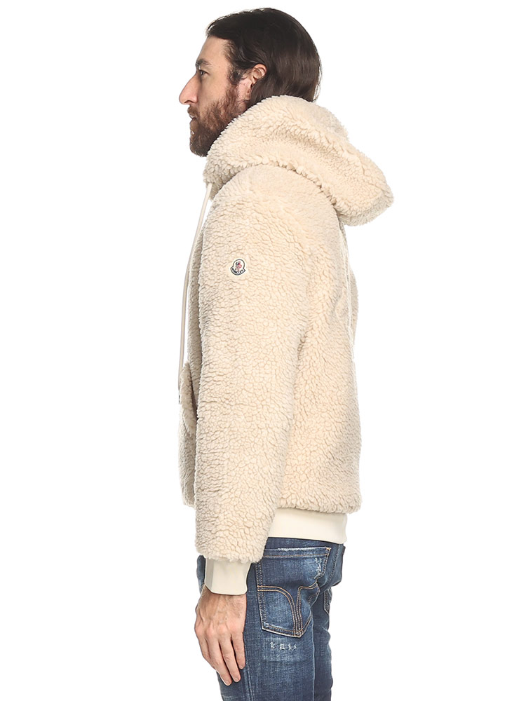 モンクレール パーカー MONCLER メンズ ボアパーカー アウター テディフリース ロゴ 刺繍 フルジップ 黒 クロ ベージュ ブランド ブルゾン フード レギュラーフィット 大きいサイズ あり MC8G0002389A5V
