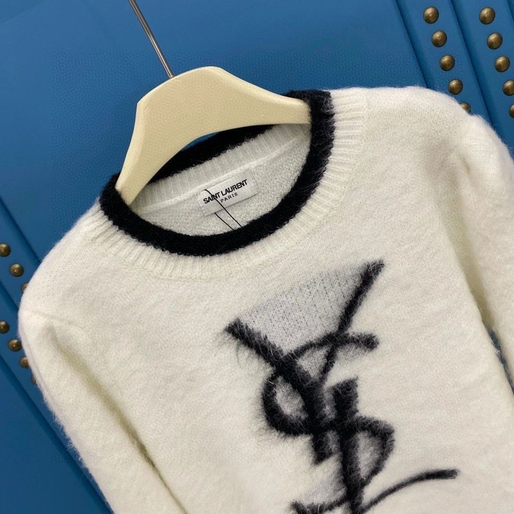 YSL 馬海毛胸に文字ロゴニットセーター   