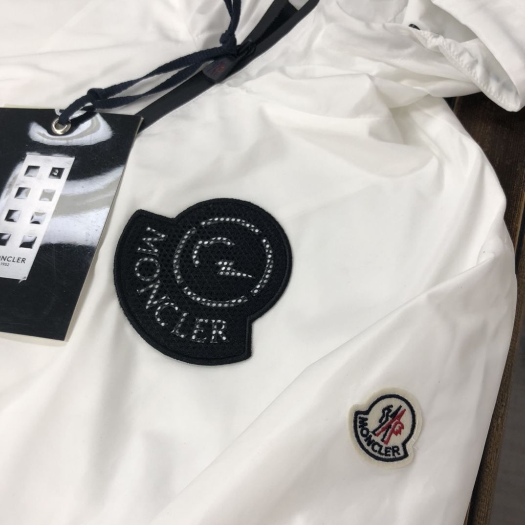 MONCLER春夏メンズフード付き長袖ジャケット