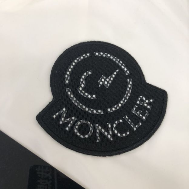 MONCLER春夏メンズフード付き長袖ジャケット