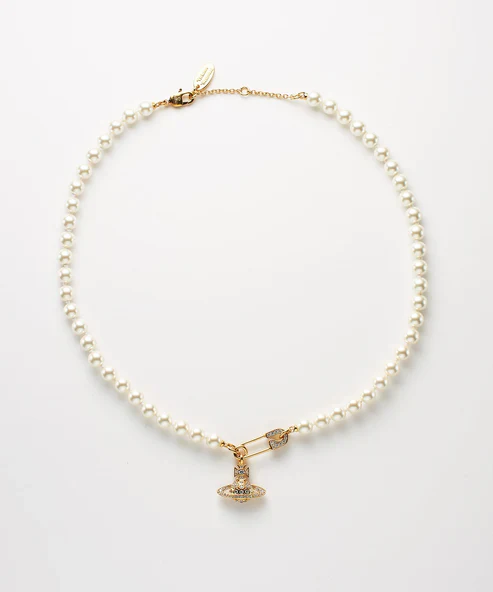 Vivienne Westwood（ヴィヴィアンウエストウッド）LUCRECE PEARL ネックレス