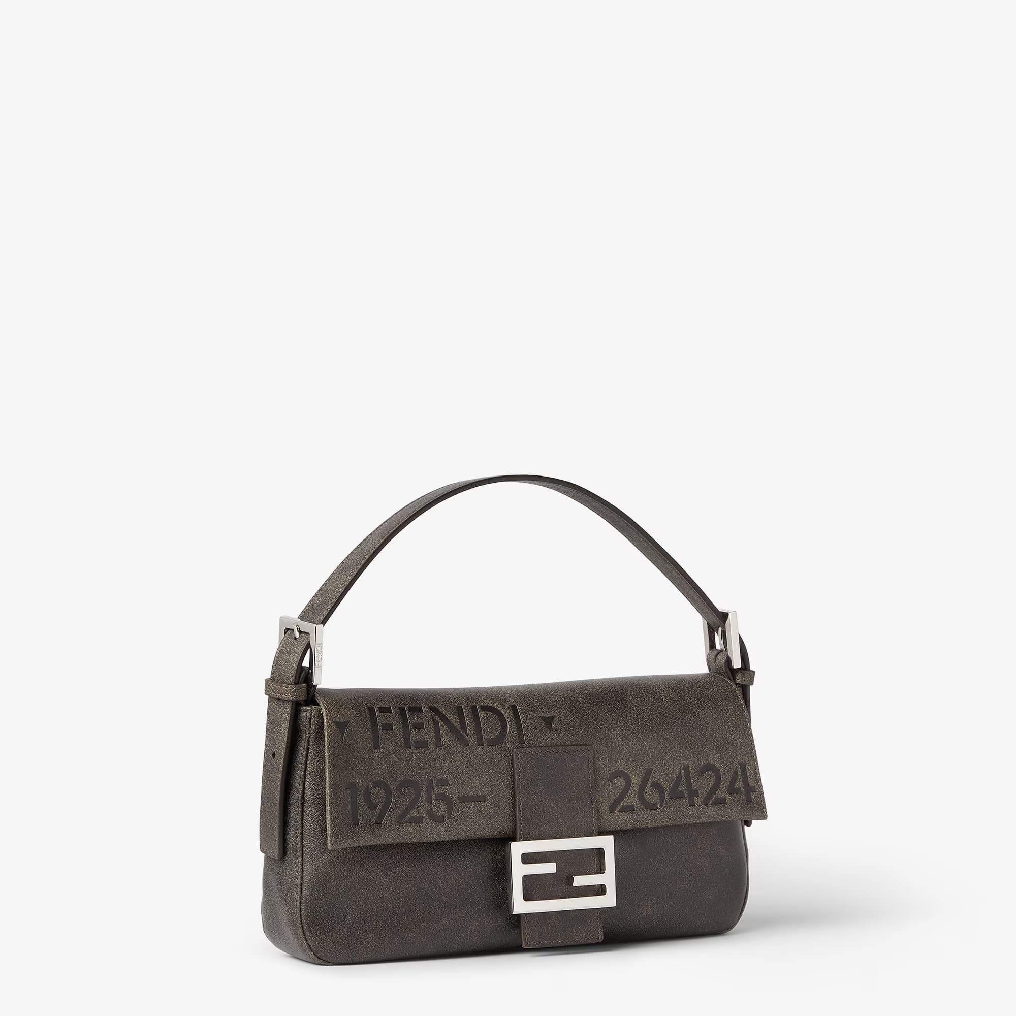 FENDIバゲットバッグ