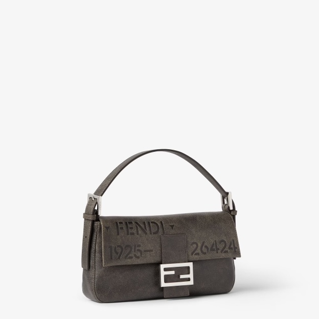 FENDIバゲットバッグ