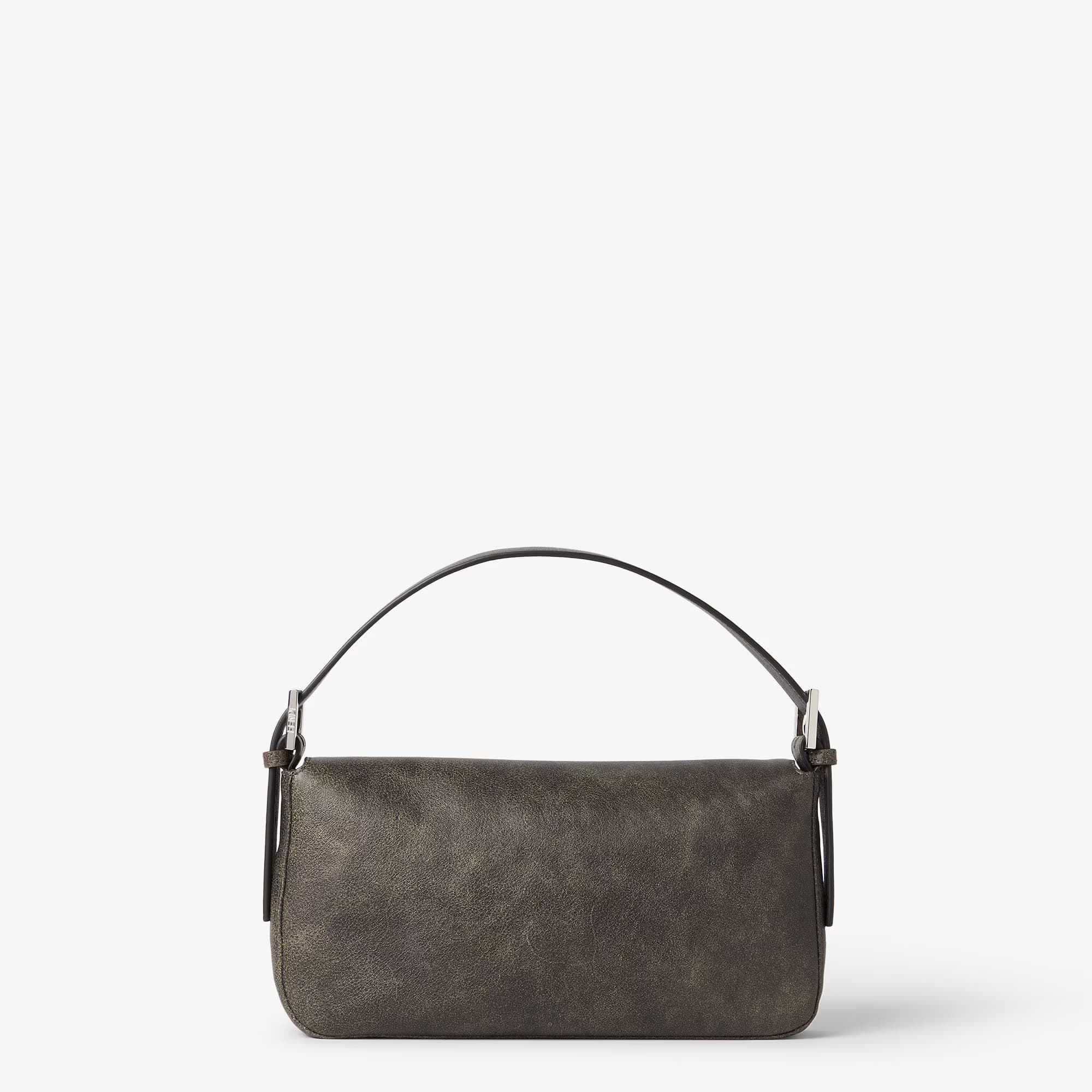 FENDIバゲットバッグ