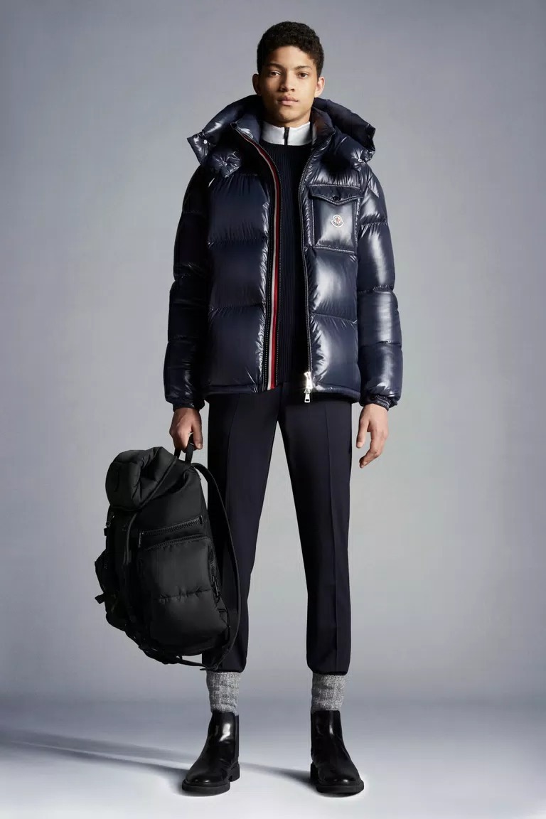 関税負担なし☆Moncler MONTBELIARD フード付ダウンジャケット