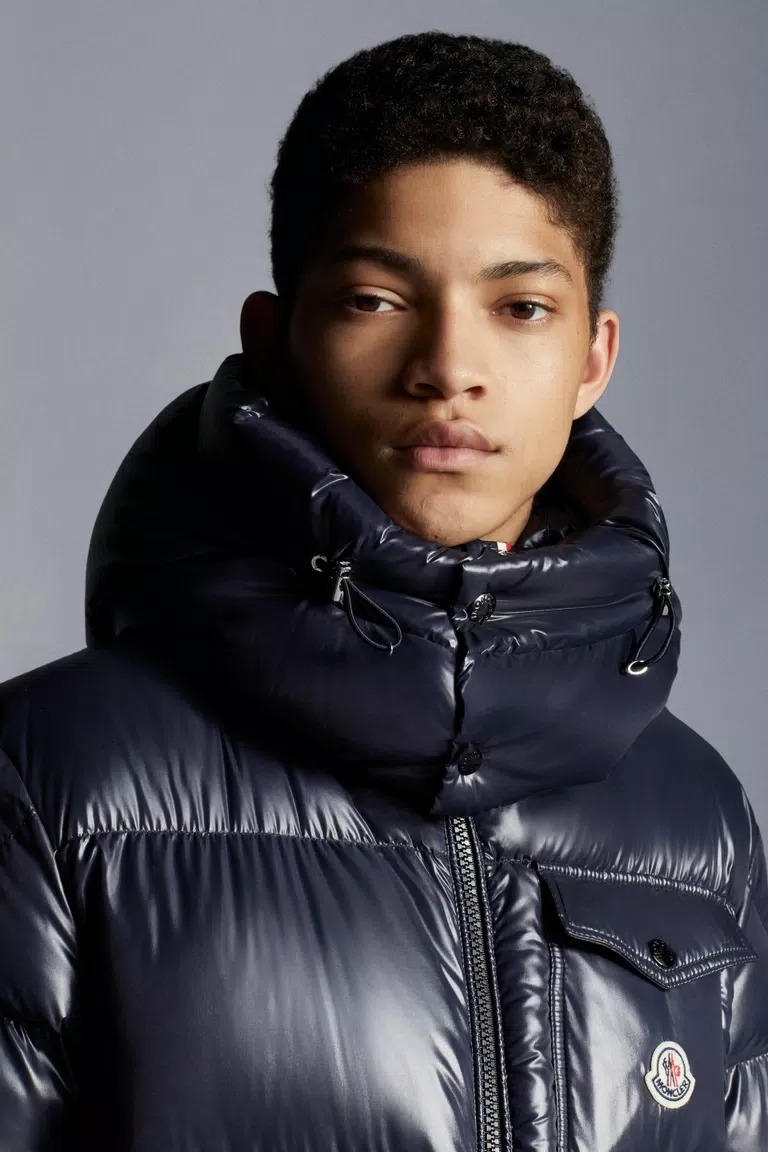 関税負担なし☆Moncler MONTBELIARD フード付ダウンジャケット
