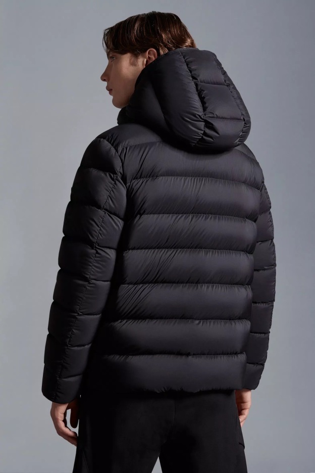 【MONCLER】Ume ショートダウンジャケット