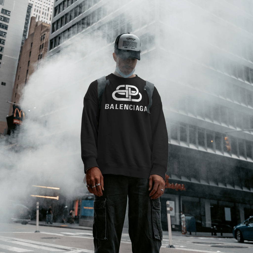 Balenciaga クラシックなレタープリントスウェット クル