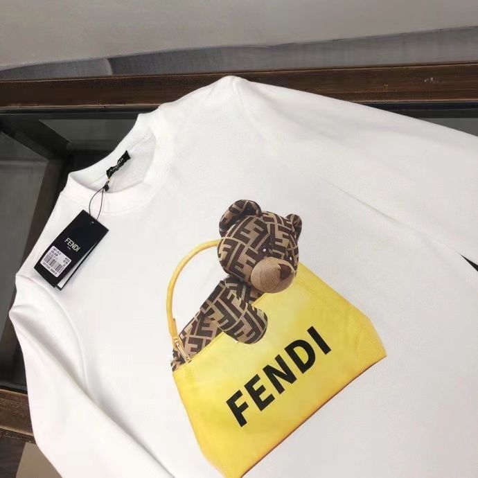 FENDI  パーカー フェンディ 可愛い クマプレントバッグ図案 丸首 通勤 通学 春秋冬服 男女兼用