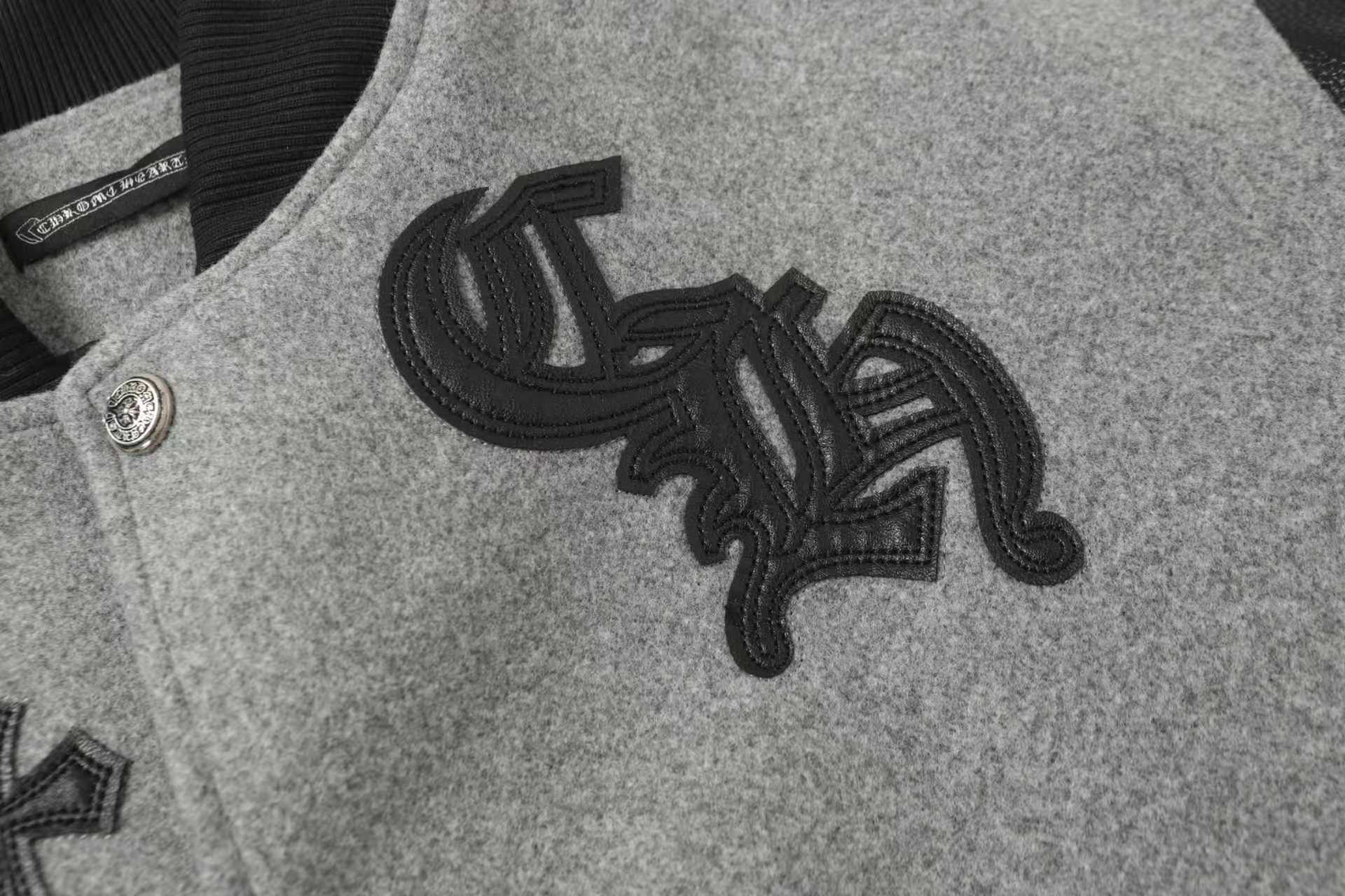 【Chrome Hearts】クロムハーツ マルチクロス グレー×ブラック バーシティジャケット