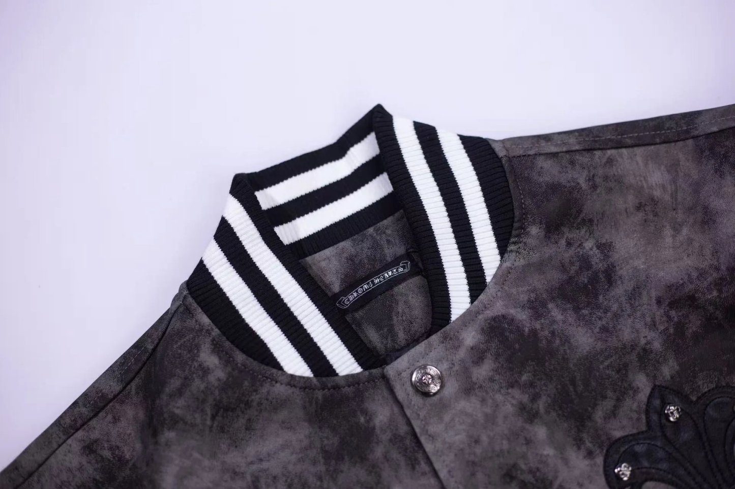 【Chrome Hearts】クロムハーツ フルール・ド・リス パッチ バーシティジャケット - グレー タイダイ アウター