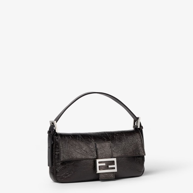 FENDIバゲットバッグ