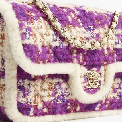 可愛いマルチカラー♡【CHANEL】ラージ フラップバッグ