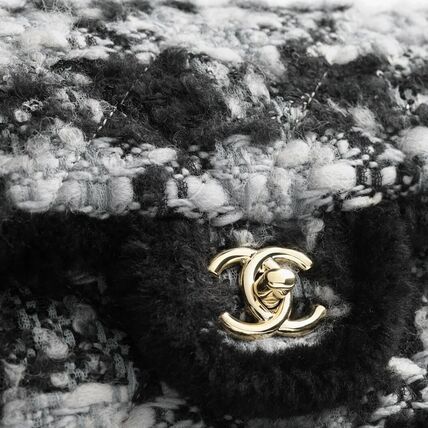 可愛いマルチカラー♡【CHANEL】ラージ フラップバッグ