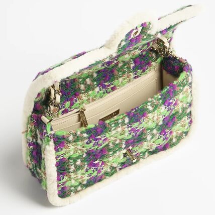 可愛いマルチカラー♡【CHANEL】ラージ フラップバッグ