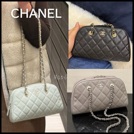 丸みのあるフォルム【CHANEL】チェーン クラッチバッグ　26P