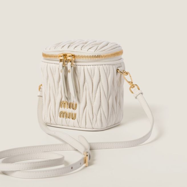 マトラッセ ナッパレザー マイクロバッグ