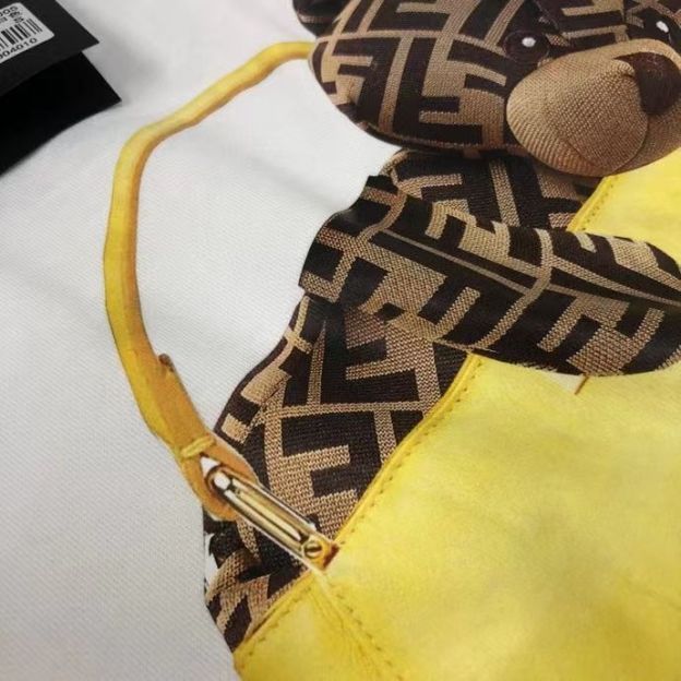 FENDI  パーカー フェンディ 可愛い クマプレントバッグ図案 丸首 通勤 通学 春秋冬服 男女兼用