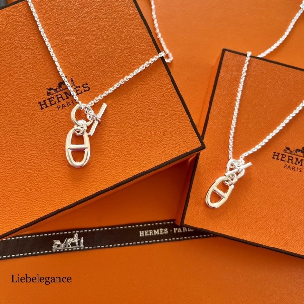 人気不動のデザイン ♪ シェーヌダンクル ♪ ペンダント ジュエリー