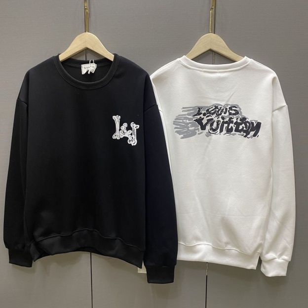 LOUIS VUITTON  パーカー ブランド　ルイ・ヴィトン ロゴ カジュアル　おしゃれ　男女兼用