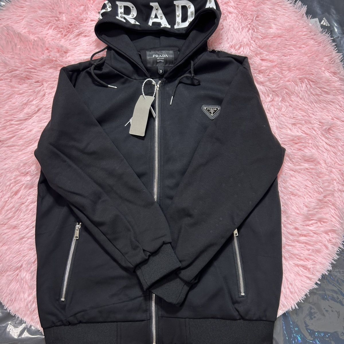 PRADA 逆三角柳釘連帽プリントスウェットコート パーカー