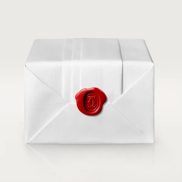 【国内発送/直営店】ネックレス LOVE 、ダイヤモンド2個