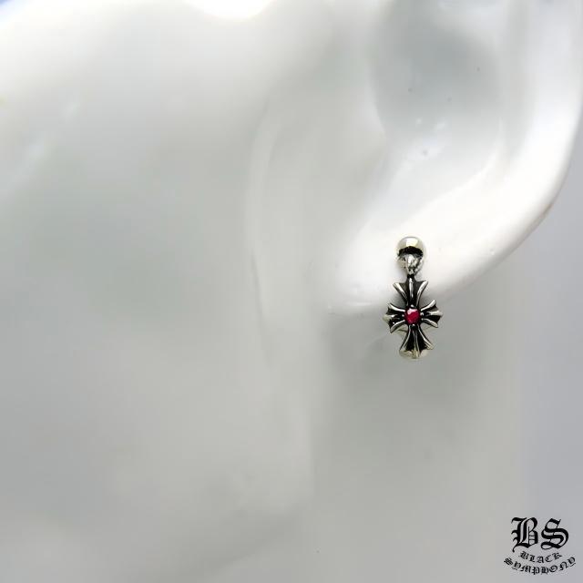 クロムハーツ タイニーE CHプラス ドロップイヤリングwithルビー(ピアス)