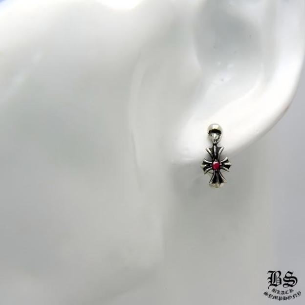 クロムハーツ タイニーE CHプラス ドロップイヤリングwithルビー(ピアス)