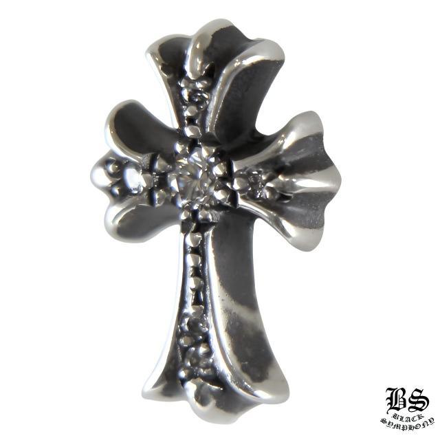 クロムハーツ CHクロスベビーファットスタッド ピアスwithパヴェダイヤモンド