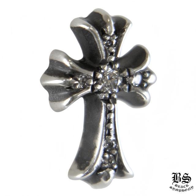 クロムハーツ CHクロスベビーファットスタッド ピアスwithパヴェダイヤモンド