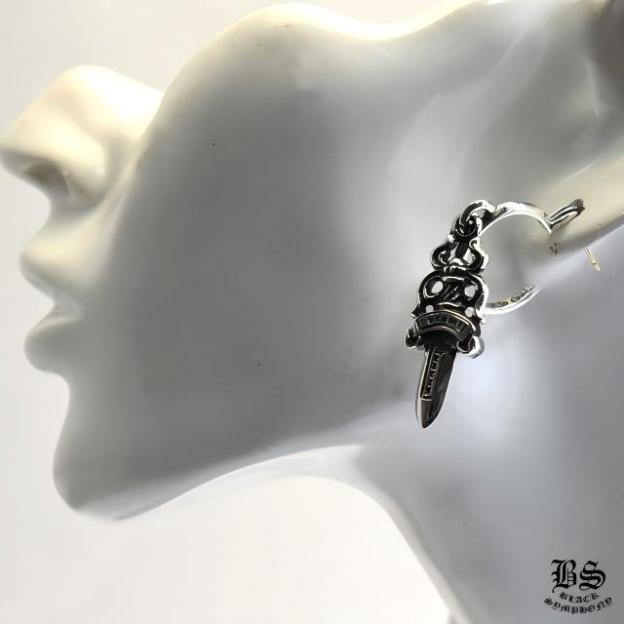 クロムハーツ ダガーフープイヤリング(ピアス)