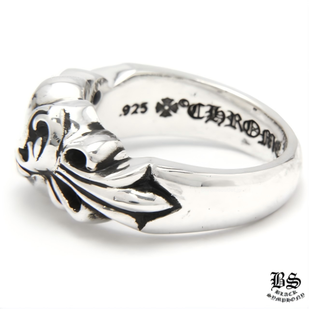 クロムハーツ フローラルクロスハートリング