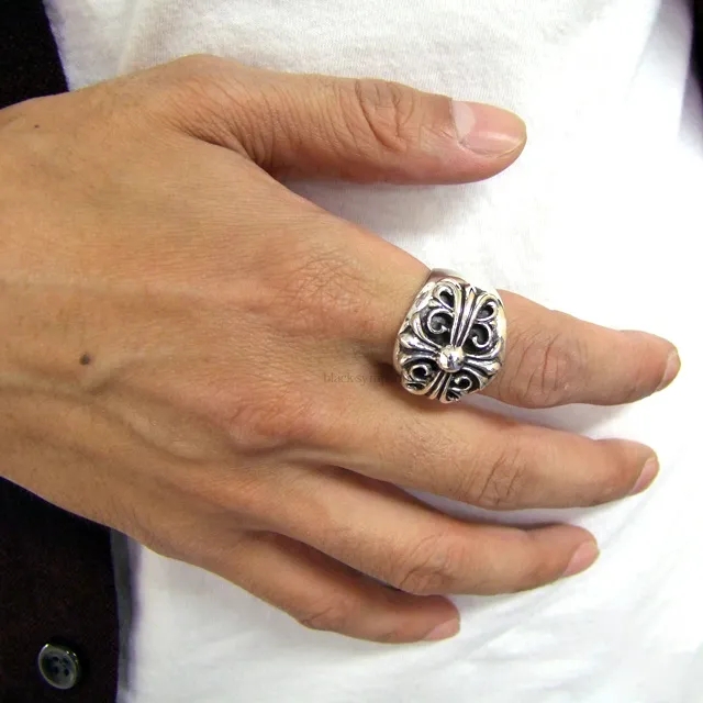 【国内発送/直営店】クロムハーツ キーパーリング，G-Dragon(BIGBANG)、西川貴教、藤ヶ谷太輔(Kis-My-Ft2)、D-LITE(BIGBANG)、黒柳能生(SOPHIA)、木村拓哉愛用