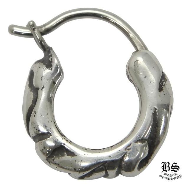 クロムハーツ タイニースクロールフープピアス