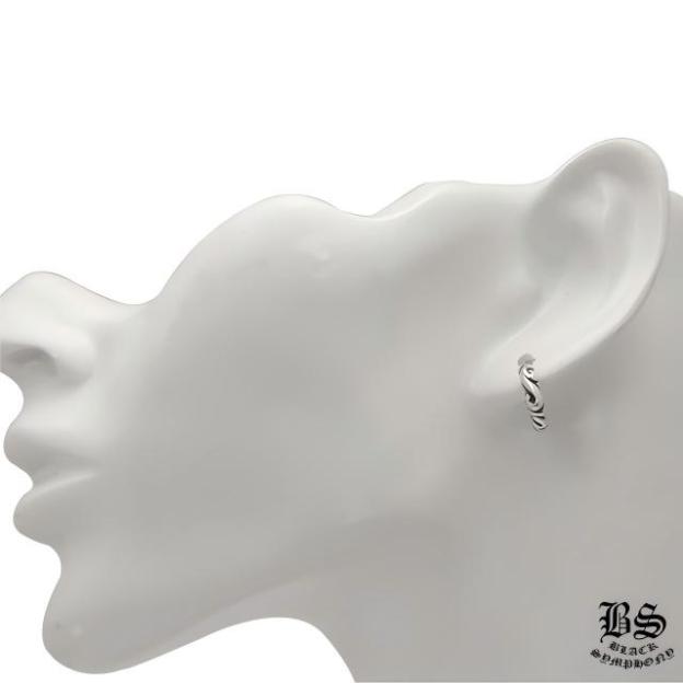 クロムハーツ タイニースクロールフープピアス