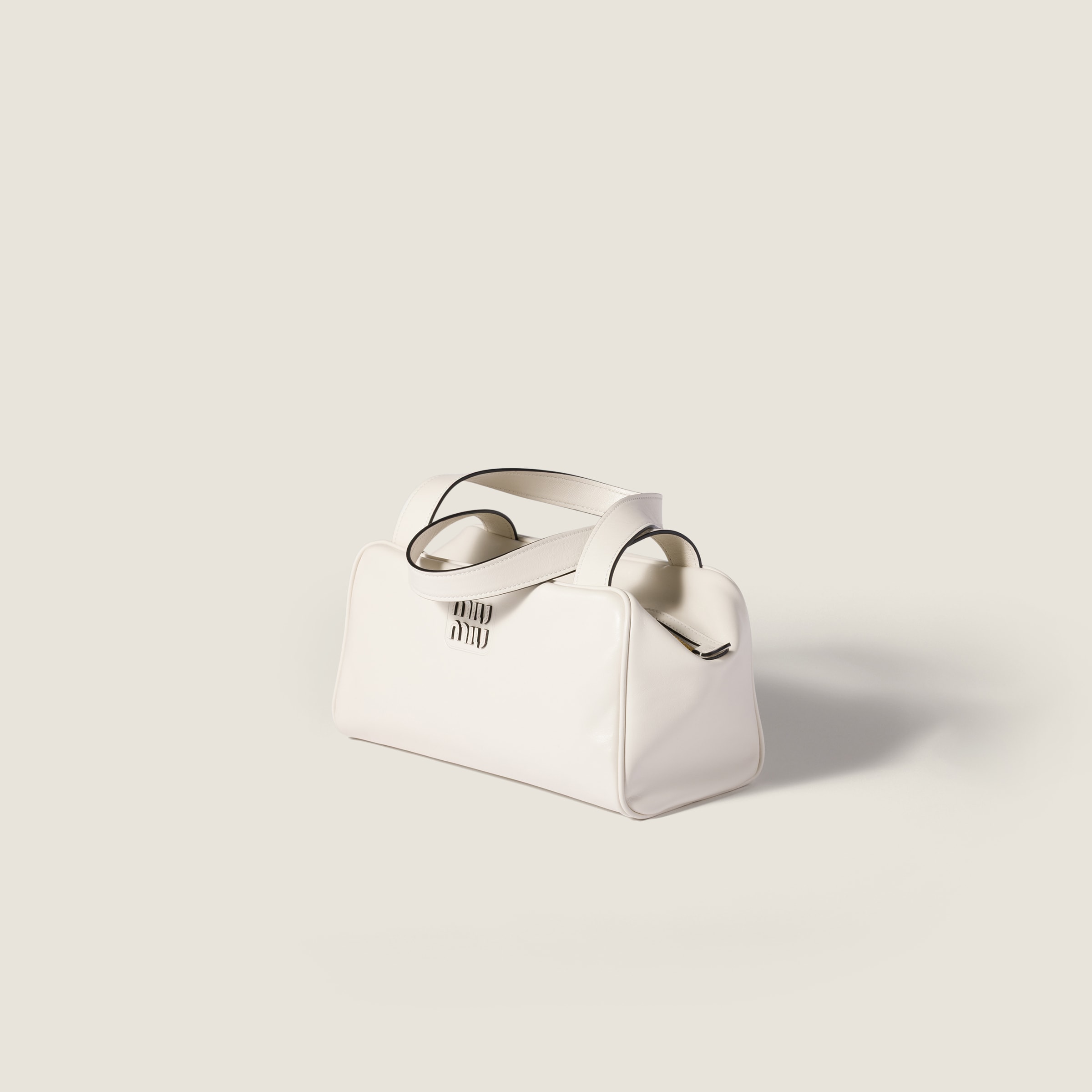 レザー トップハンドル バッグ