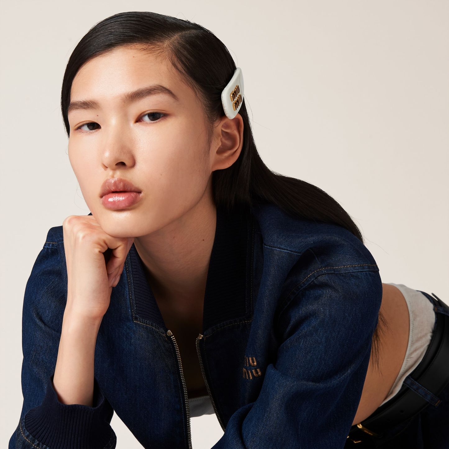 パテントレザー ヘアクリップ