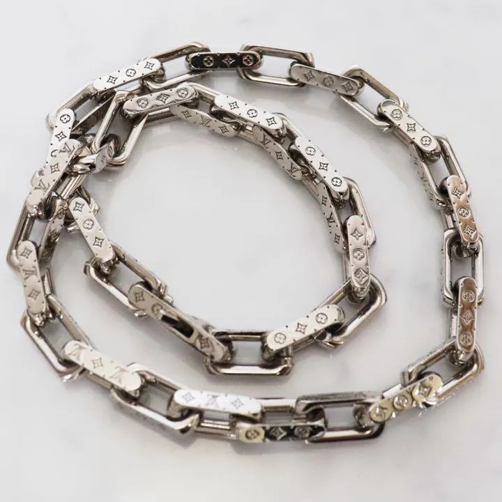 【国内発送/直営店】ネックレス BTS 防弾少年団 のジョングク着用 ♪ 完売必至 ★コリエ チェーン モノグラム