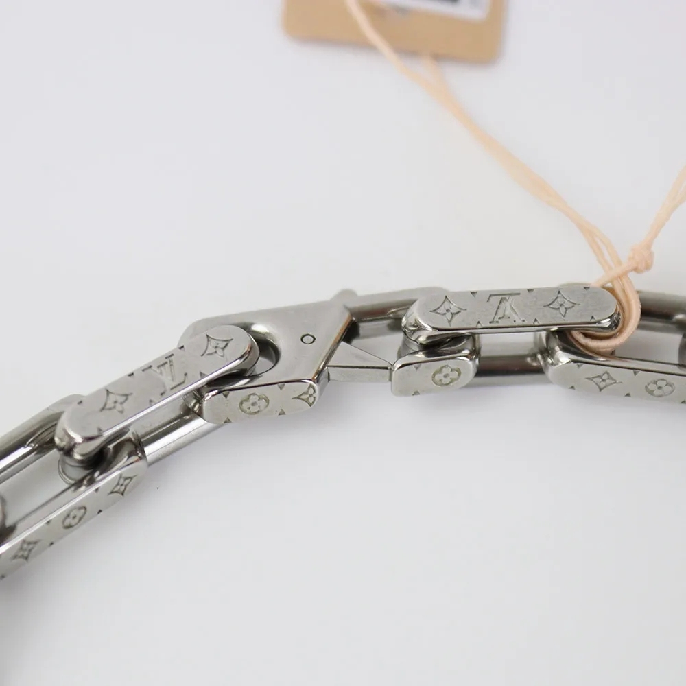 【国内発送/直営店】ネックレス BTS 防弾少年団 のジョングク着用 ♪ 完売必至 ★コリエ チェーン モノグラム