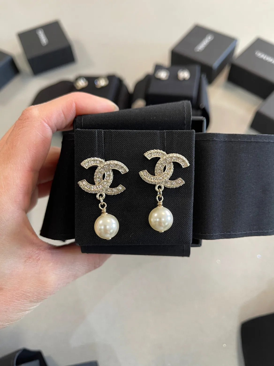 【国内発送/直営店】ゴールドパールピアス 2*3.4cm