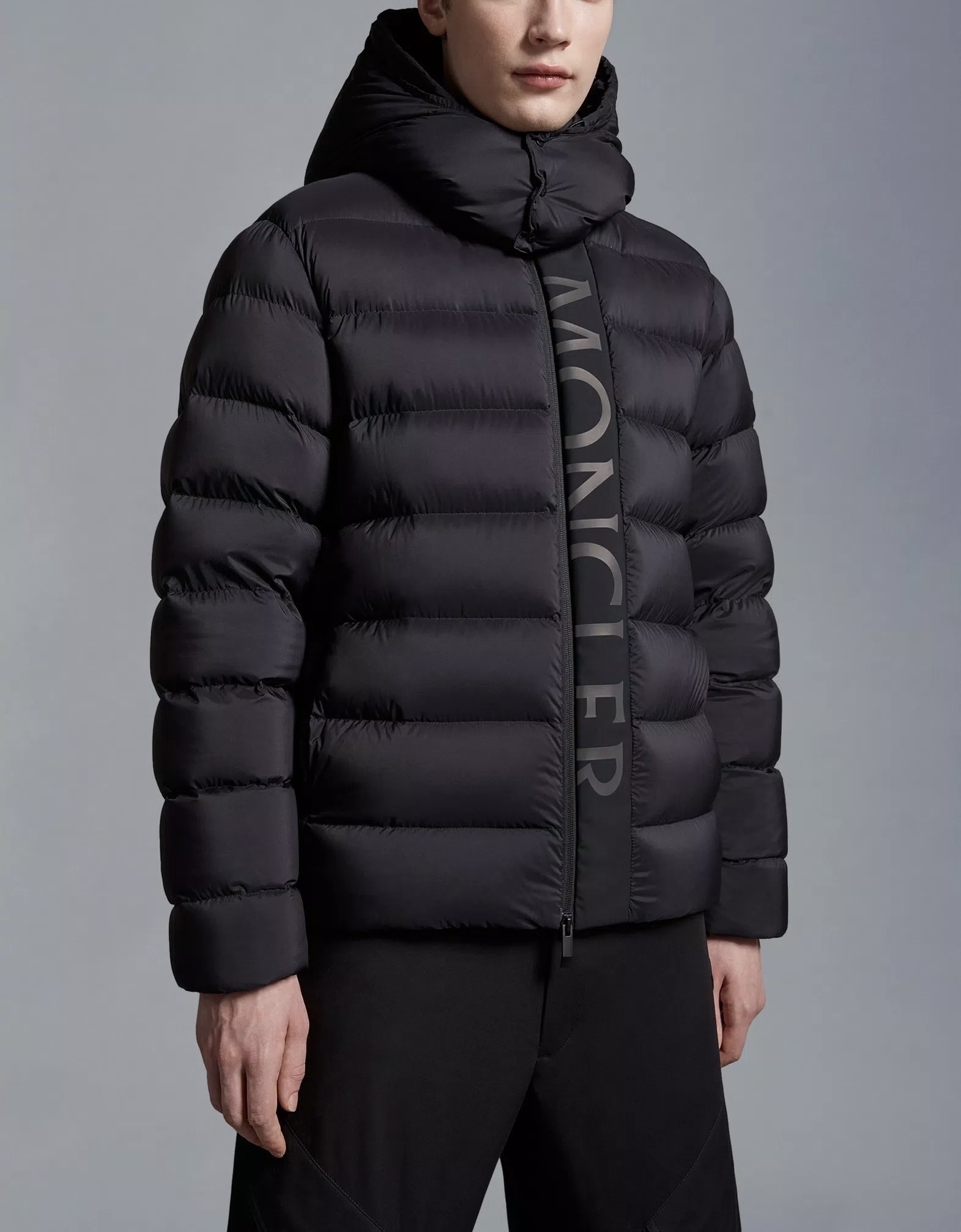 【MONCLER】Ume ショートダウンジャケット