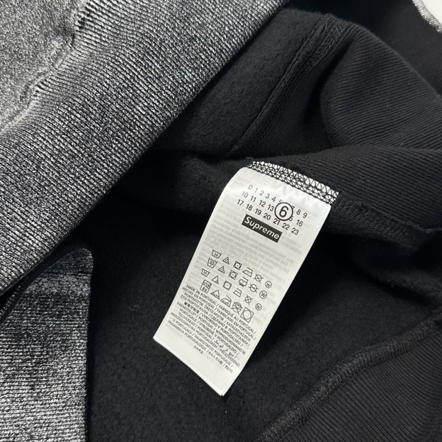 MM6 Maison Margiela Foil Box Logo Hooded Sweatshirt / メゾンマルジェラ フォイル ボックス ロゴ フーデッド スウェットシャツ