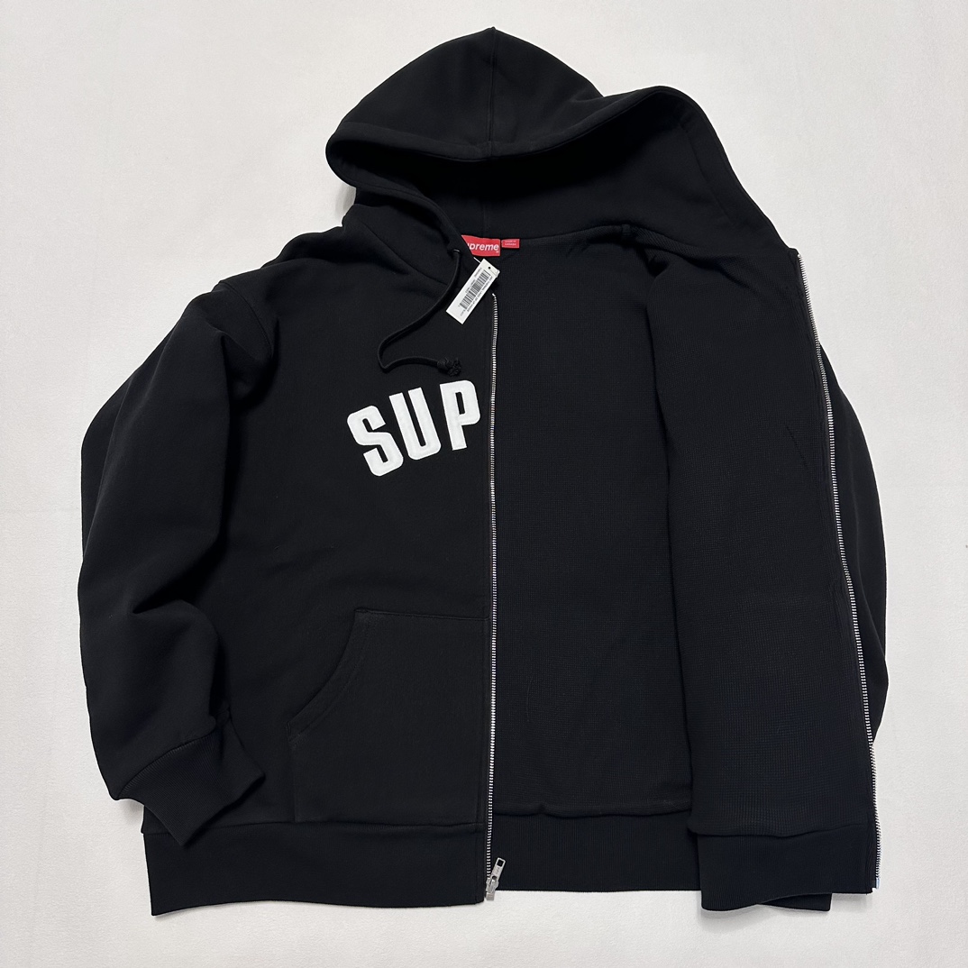supreme シュプリーム　サイドロゴ　ジップアップ　パーカー　黒 Supreme シュプリーム AW Collegiate Applique Zip Up Hooded
