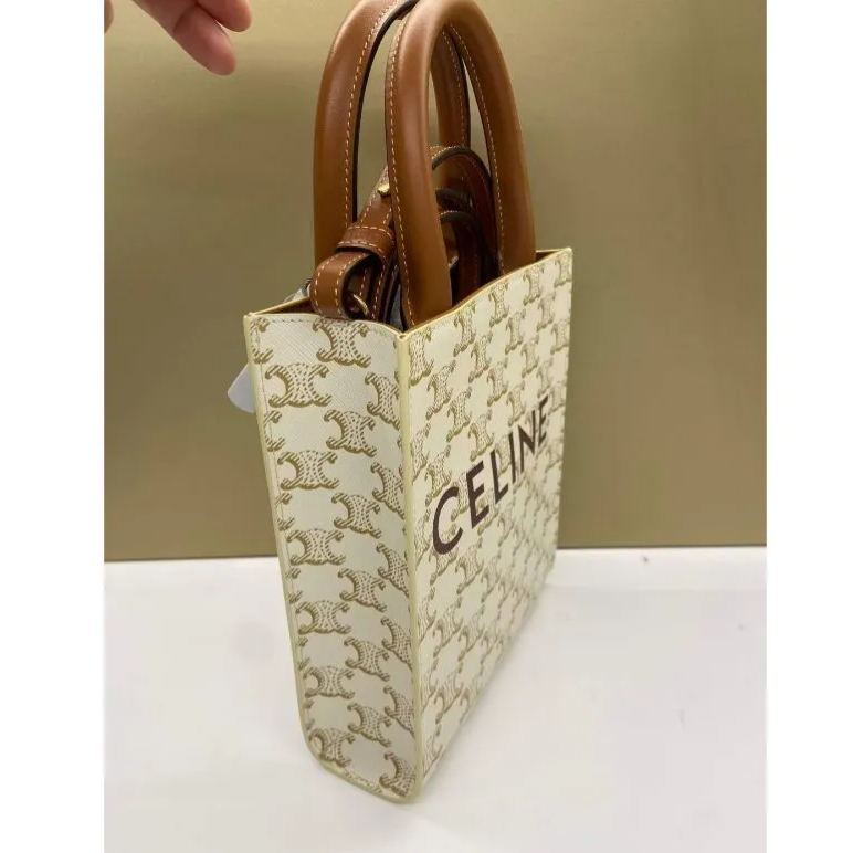 CELINE ミニ バーティカル カバ CELINEプリント
