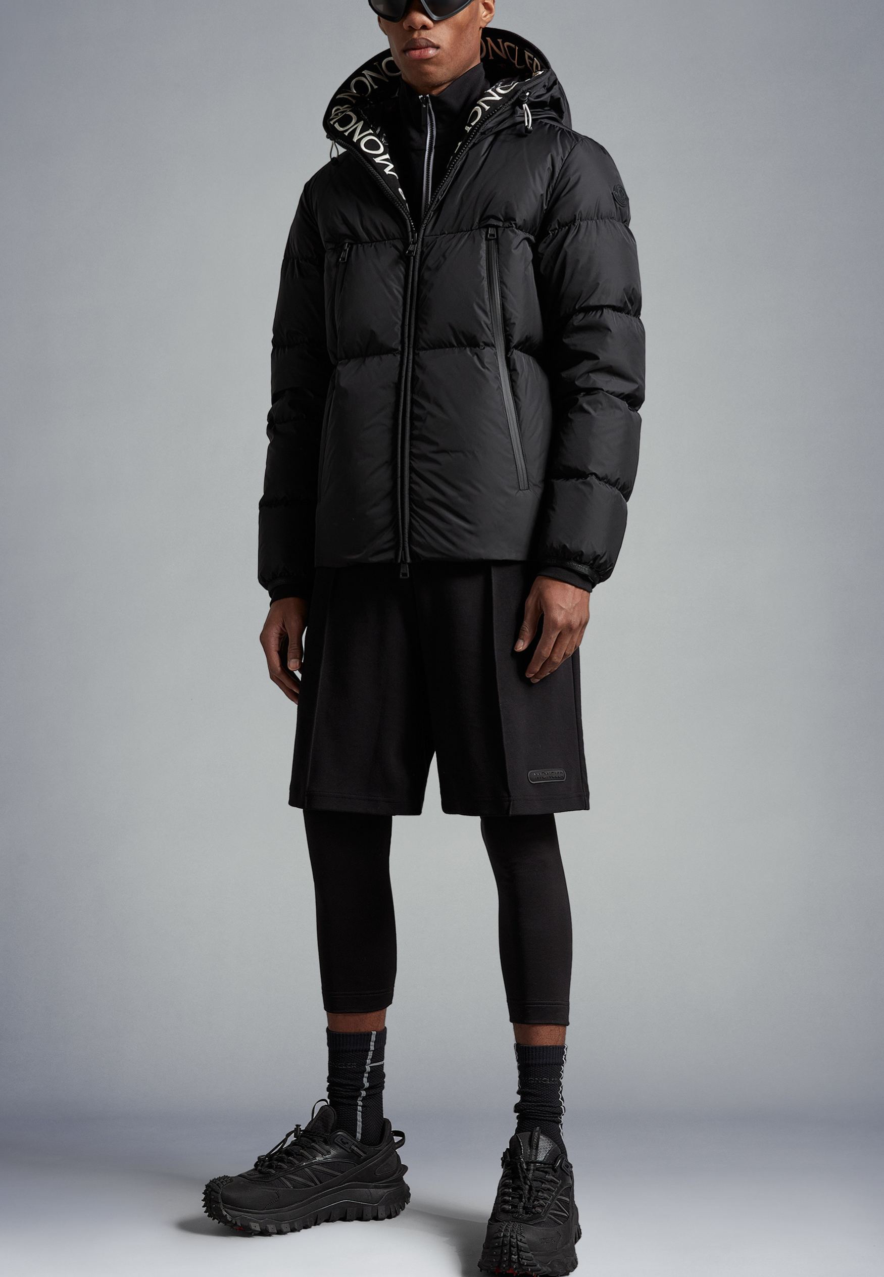 【国内発送】モンクレール ダウンジャケット MONTCLA ファッション　メンズ