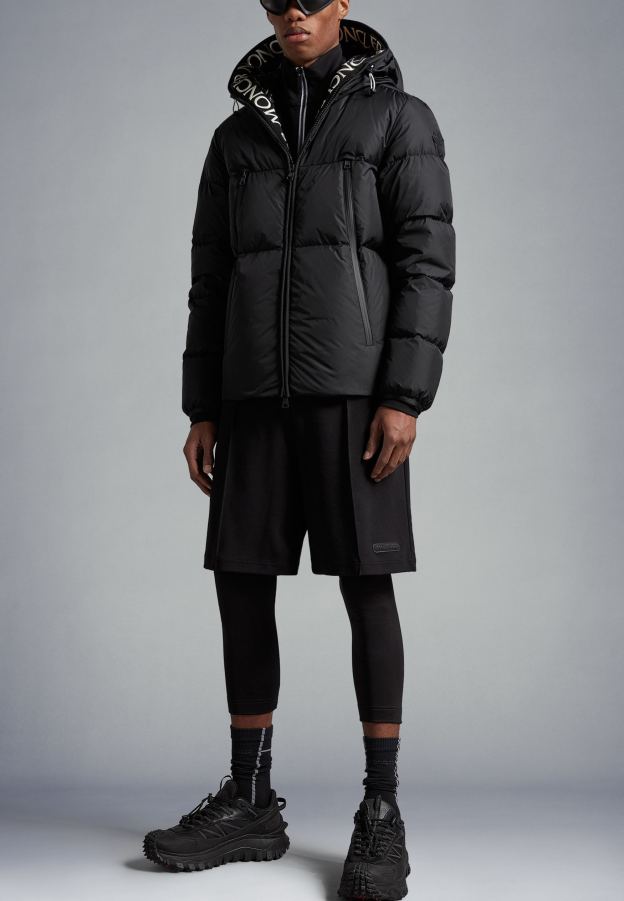 【国内発送】モンクレール ダウンジャケット MONTCLA ファッション　メンズ