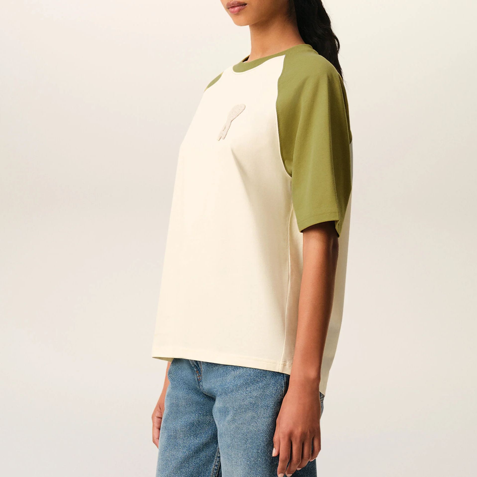 ホワイト＆グリーン コットン Ami De Coeur ニットパッチ Tシャツ